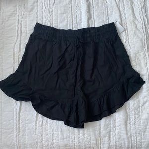 🖤 Linen Shorts! 🖤